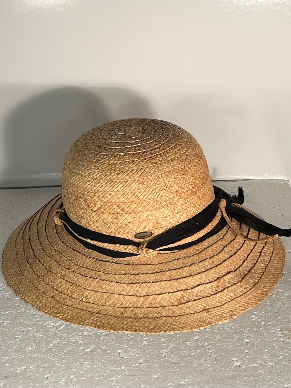 Liz Claiborne Natural Straw Sun Hat Black Ribbon Trim Beach Cottage Essential